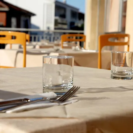 Hotel Alfa